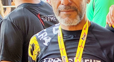 Da farda ao futebol: Osmar Santos Ribeiro, o Romarinho, &eacute; figura conhecida em Bonito (MS)