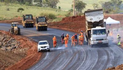 Pavimentação de rodovia que vai ampliar acesso a BONITO segue em ritmo acelerado