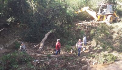 BONITO: Obras estão envolvidas em uma ação de limpeza dos Córregos Bonito e Restinga, VEJA FOTOS
