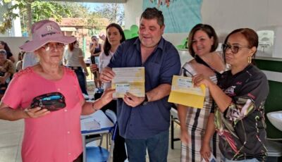 BONITO: Famílias do Águas do Miranda recebem cartões do Mais Social, VEJA FOTOS