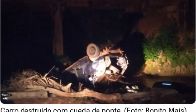 Carro cai de ponte na MS-382 em Bonito e casal sobrevive