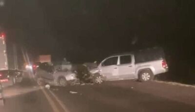 Colisão entre carro e caminhonete deixa um morto em rodovia de MS