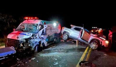 Acidente envolvendo ambulância deixa nove feridos no interior de MS