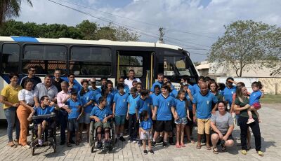 Pestalozzi ganha Micro Ônibus adaptado em Bonito