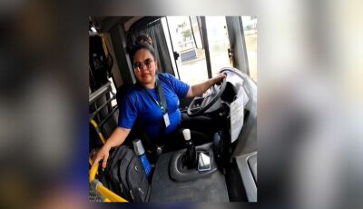Vídeo emocionante de filho homenageando mãe motorista em MS viraliza nas redes sociais