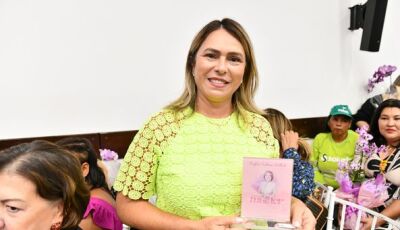 Primeira-dama Leila Aivi participa de homenagem ao Dia das Mulheres na Assembleia Legislativa  