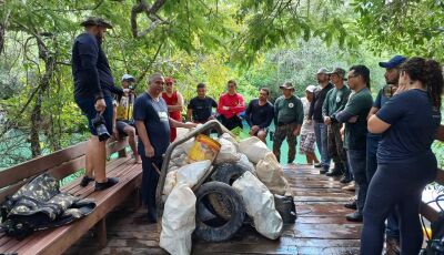 Bonito realiza ação de limpeza do Rio Formoso