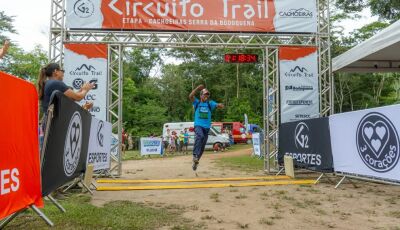 Brunão Ajala, com humildade e sorriso no rosto, vem se destacando no Trail Running em Bonito MS. 