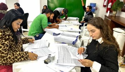 Famílias beneficiadas com casas do Residencial Rio da Prata II assinam contrato com a Caixa