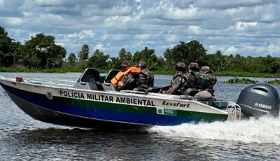 Turistas são resgatados próximos de incêndios no Pantanal de MS