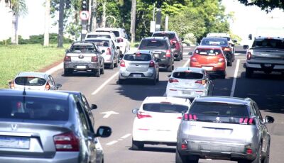 Agosto é mês de licenciar veículos com placas terminadas em 7 e 8 