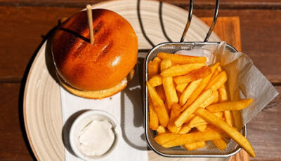 Novo sucesso gastronômico de Bonito: Burguer Aroeira conquista paladares