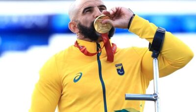 Beneficiário do Bolsa Atleta, Fernando Rufino é ouro na paracanoagem na Paralimpíada de Paris-2024