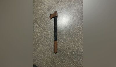 Jovem pede socorro em igreja após ser ferida a machadinhas em MS