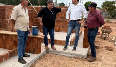 Josmail visita construção de mais 50 unidades habitacionais em Bonito
