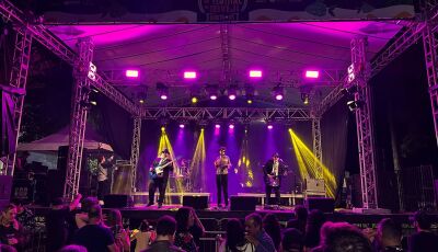 Primeira noite do 3&ordm; Festival de Cerveja esquentou a cidade de Bonito