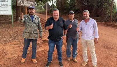 Prefeito vistoria estradas vicinais em Bonito