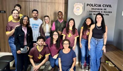 Alunos da UFMS visitam Delegacia de Atendimento à Mulher de Paranaíba em ação do Projeto Enactus