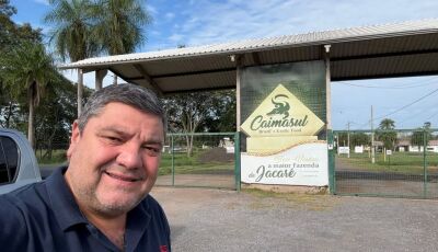 Josmail visita maior frigorífico de jacaré do mundo, a Caimasul