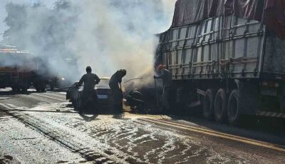TRAGÉDIA: Acidente termina com caminhão de carvão incendiado e 02 mortes próximo a Miranda
