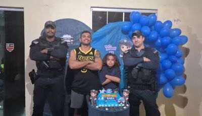 Filha de policial celebra aniversário com tema da Polícia Militar  