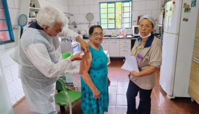 Mais de 77 mil pessoas foram vacinadas com plano emergencial