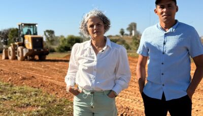 Bodoquena inicia construção do primeiro campo de futebol com grama sintética