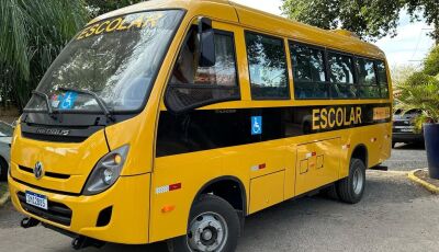 Após incidente, Prefeitura entrega novo ônibus escolar para garantir transporte dos alunos