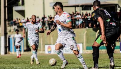 Caio Vidal marca três, Bataguassu vence CRA e assume liderança da Série B Estadual