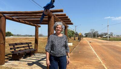 Prefeita vistoria obras de revitalização da "Rua da Alegria"