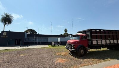 Polícia Civil prende quatro pessoas em flagrante e recupera caminhão subtraído no Paraná