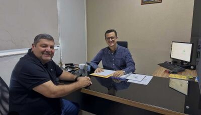 Prefeito se reúne com presidente Professor PH