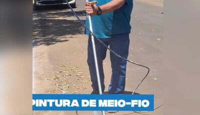 Prefeitura de Bonito moderniza pintura de meio-fio com nova máquina