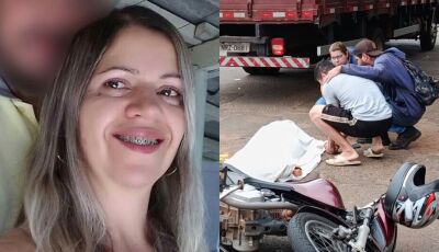 Filhos choram sobre o corpo da mãe vítima de acidente com caminhão em MS