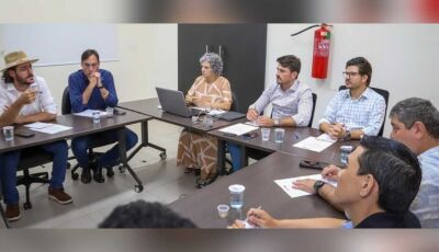 Prefeita de Bodoquena participa de reunião na  Assomasul