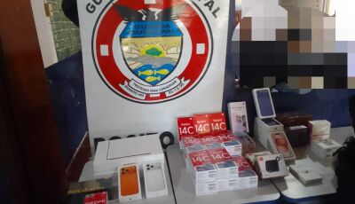 Homem é detido pela Guarda Municipal após ser flagrado com diversos produtos contrabandeados