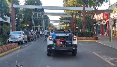 Prefeitura de Bonito inicia montagem do Natal Mais Bonito 2025
