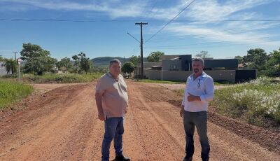 Prefeito anuncia patrolamento de todas as vias no Jardim Tarumã