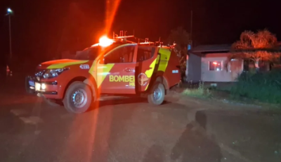 Homem pula de barco durante chuva e morre afogado em rio