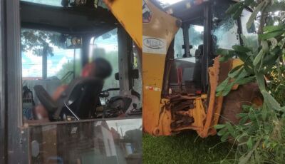 Homem é executado a tiros dentro de retroescavadeira 
