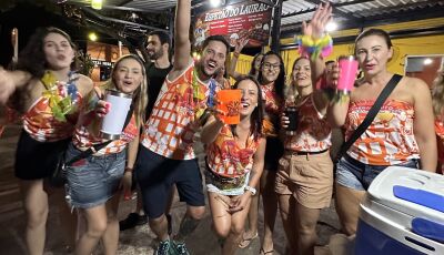 Espetinho e Carnaval: grupo anima Espetão do Laurão