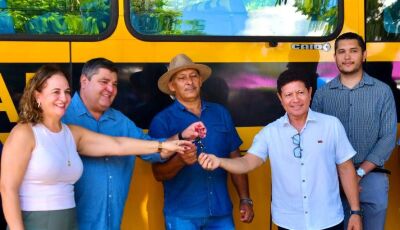 Prefeitura de Bonito entrega novo ônibus escolar para reforçar a rede municipal de ensino