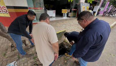 Prefeito analisa importância do projeto do bueiro ecológico em Bonito