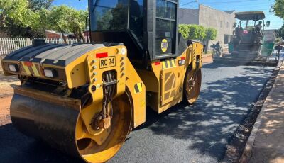 Prefeitura executa serviços de pavimentação e recuperação na Rua 2 de Outubro