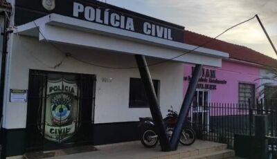 Homem tenta agarrar adolescente de 14 anos no meio da rua em MS