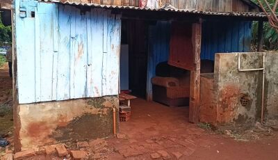 Suspeito de matar a própria mãe, jovem alega que mulher viu 'vultos'