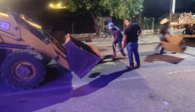 Após  celebrações de Corpus Christi, Secretaria de Obras realiza a limpeza das ruas 