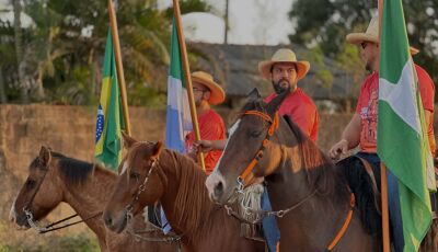 Cavalgada do Padroeiro reúne fiéis e mantém viva tradição em homenagem a São Pedro Apóstolo