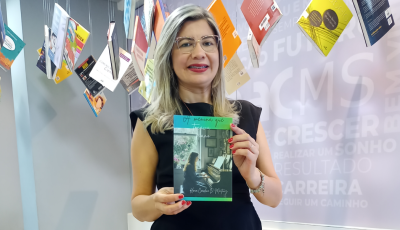 Escritora de Bonito lança livro sobre música, educação e desenvolvimento humano