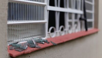 Homem tem surto, ameaça matar avó e beber sangue da idosa